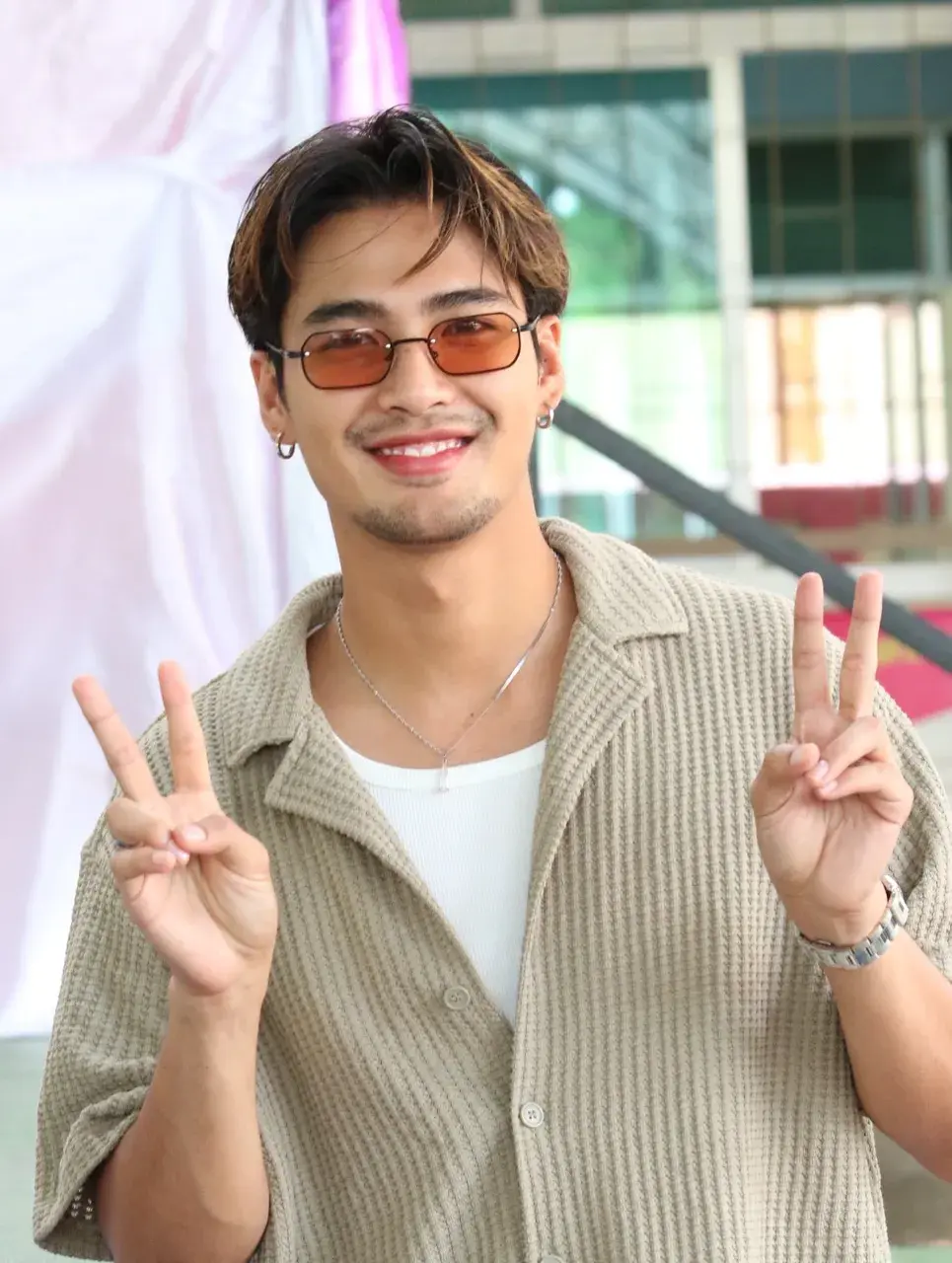 ลิ้มรสแซ่บ