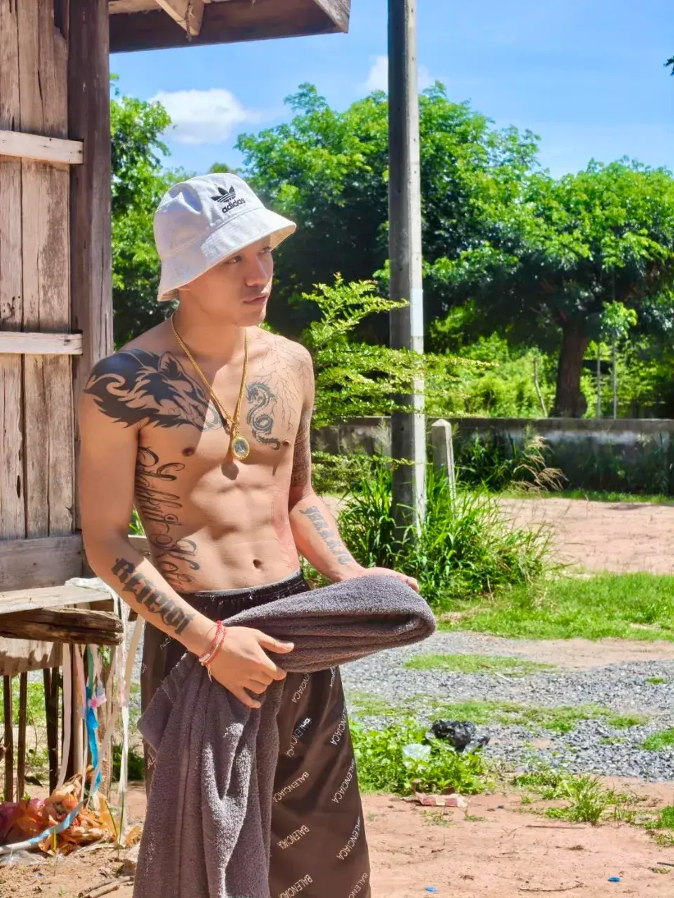 พลังโชยออก