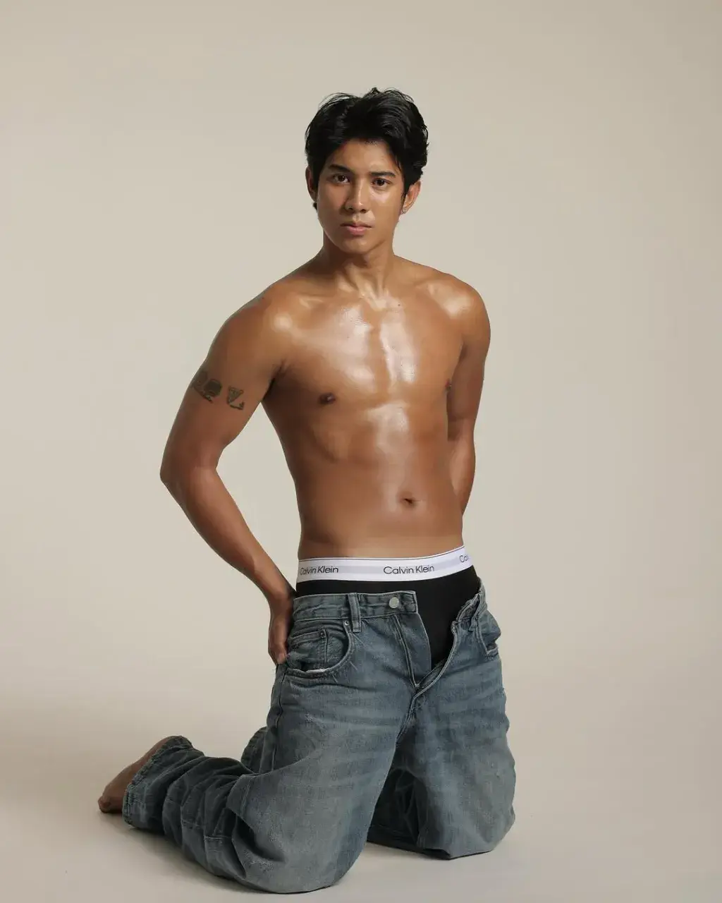 Model and Make-Up Artist : Kenneth Rios Marcelino