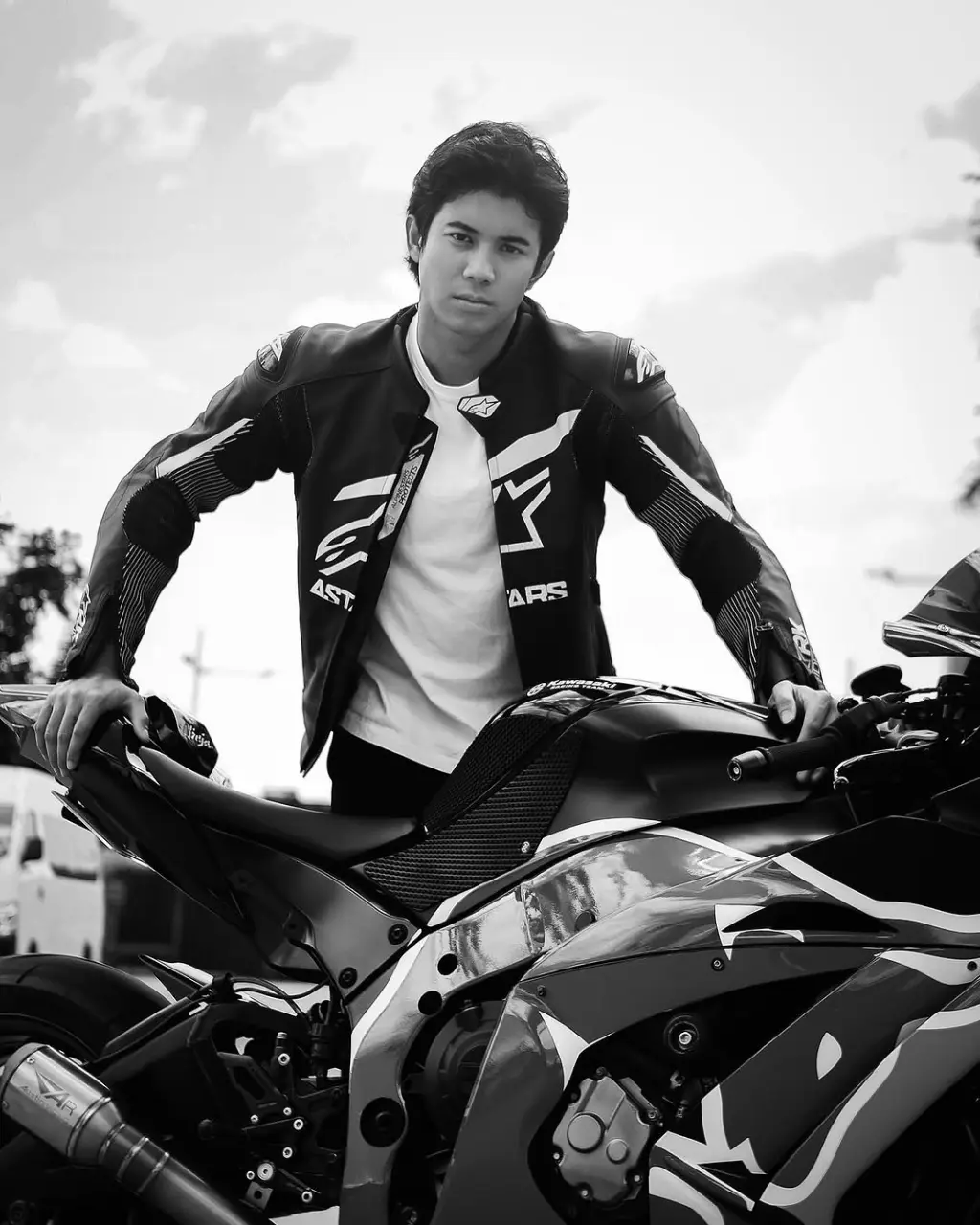 Model and Make-Up Artist : Kenneth Rios Marcelino