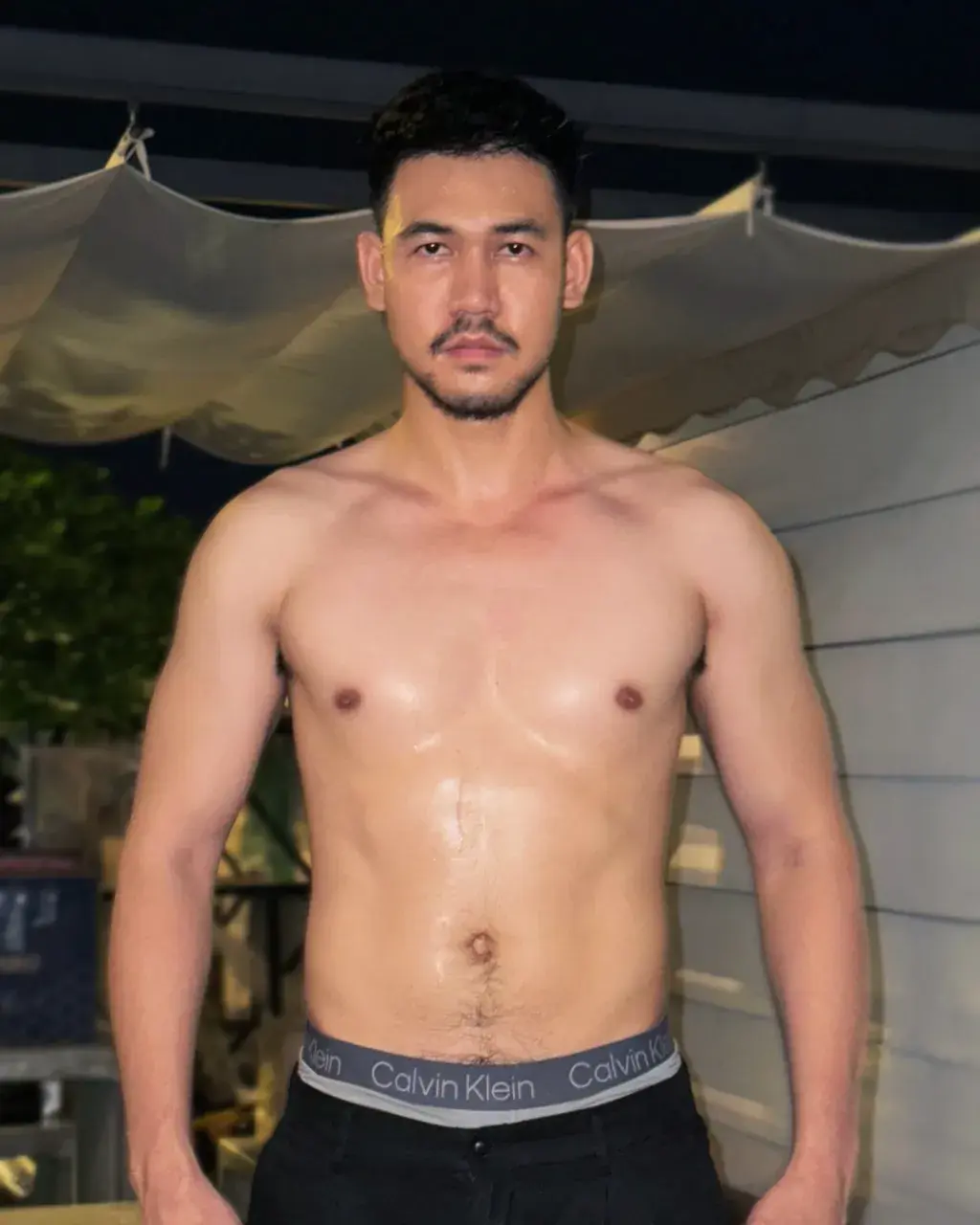 เสวหนวดจัง