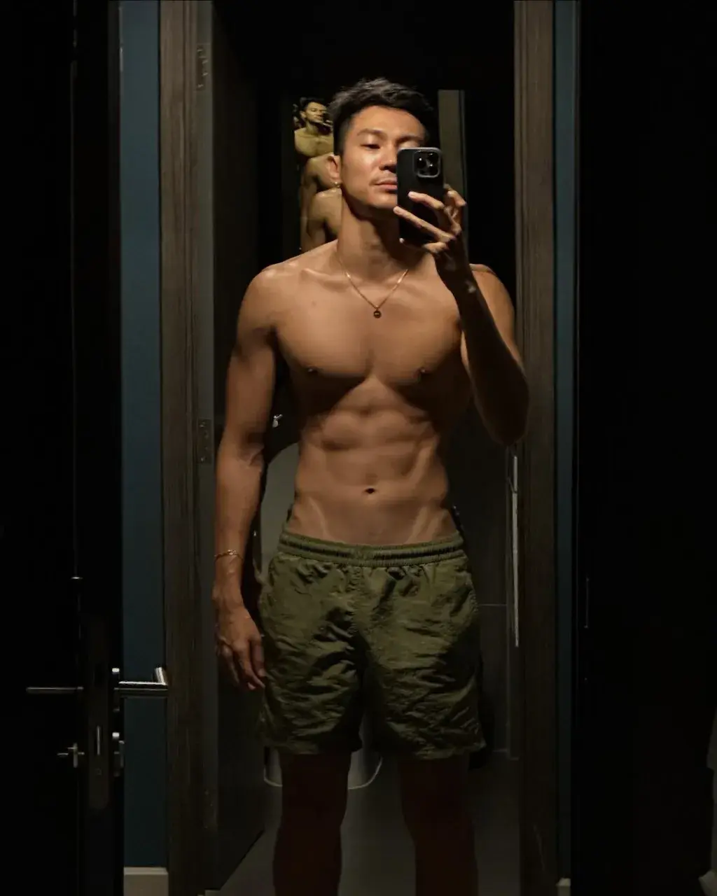 วาสนาใครน้อ