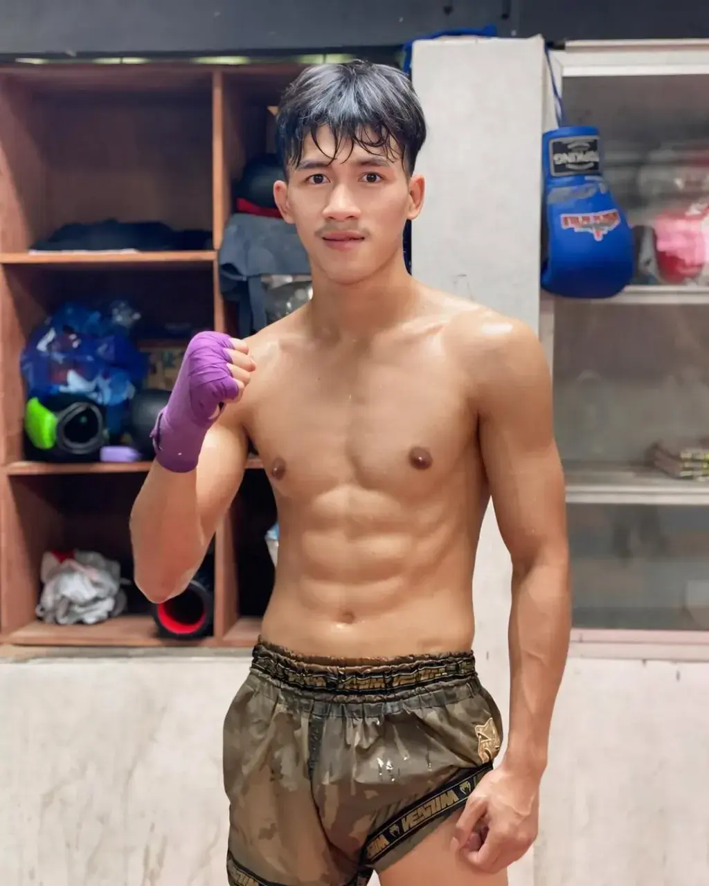 แซ่บสำลัก