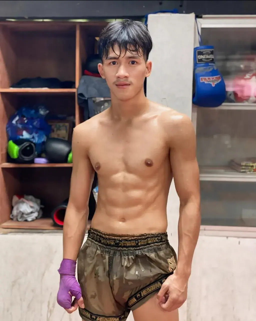 แซ่บสำลัก