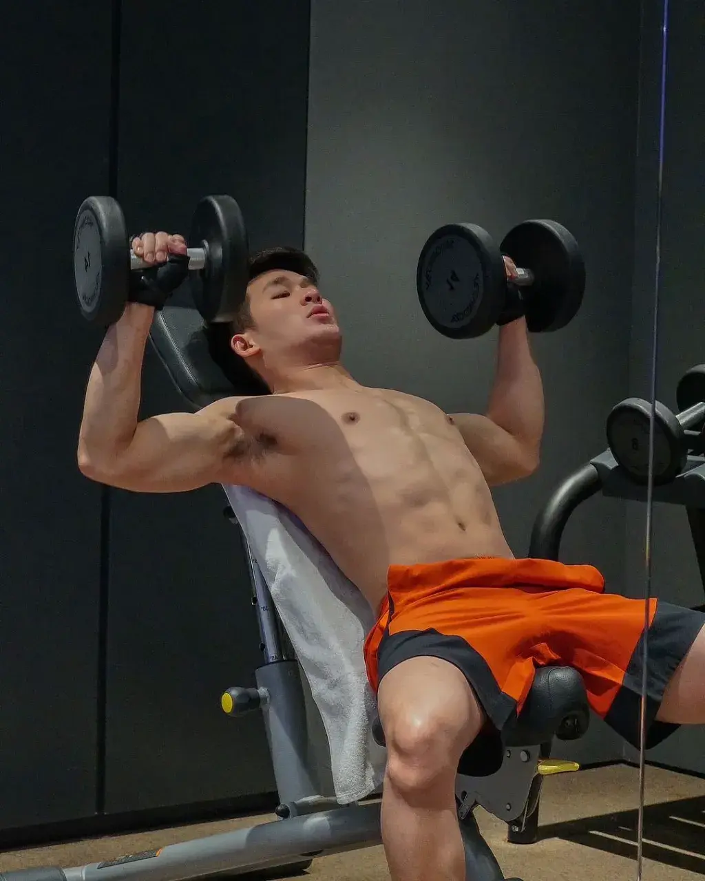 แซ่บสำลัก