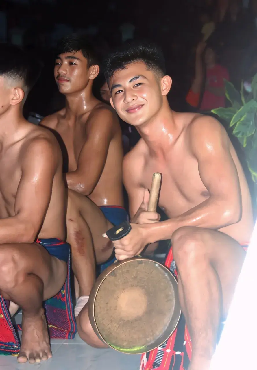 รักหนุ่ม..อิฟูเกา