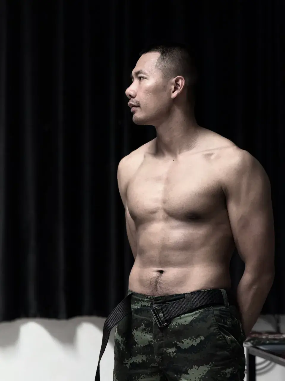 เอวพร้อมลั้น