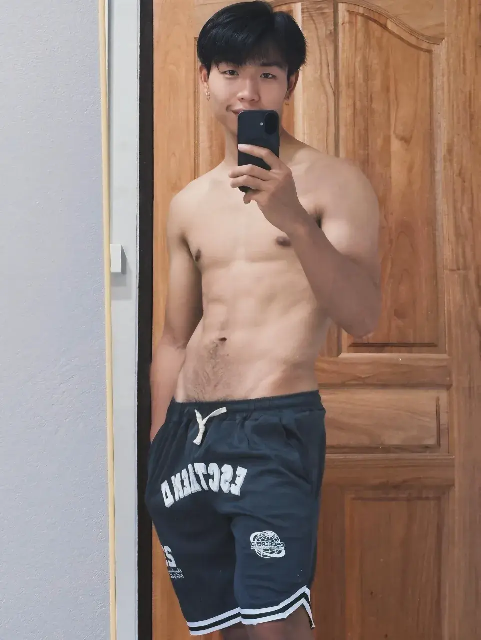 เอวพร้อมลั้น