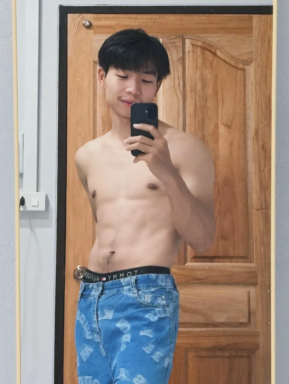 เอวพร้อมลั้น