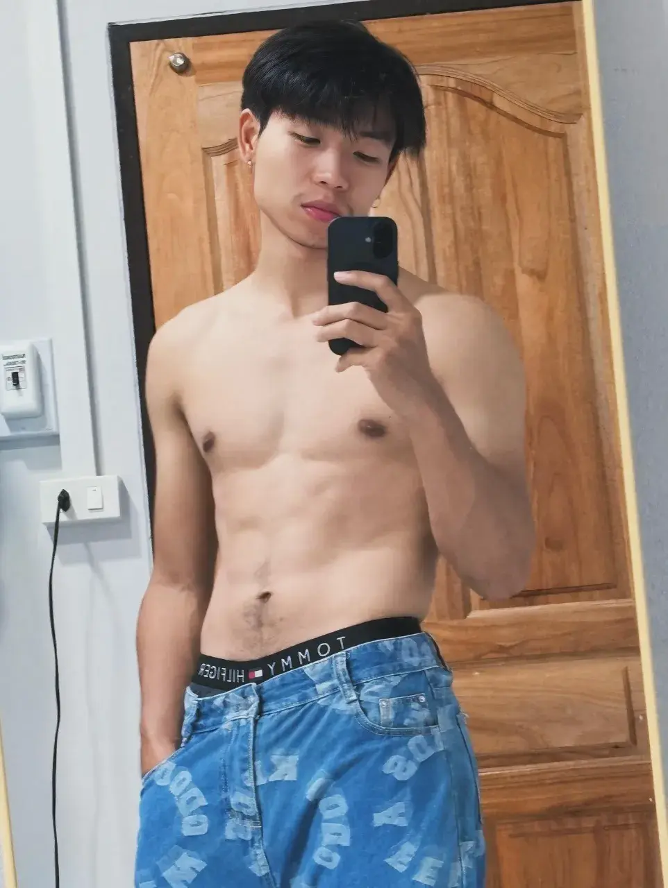 เอวพร้อมลั้น