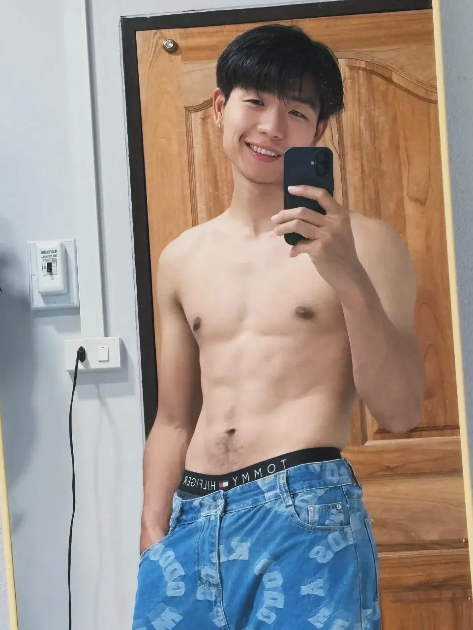 เอวพร้อมลั้น
