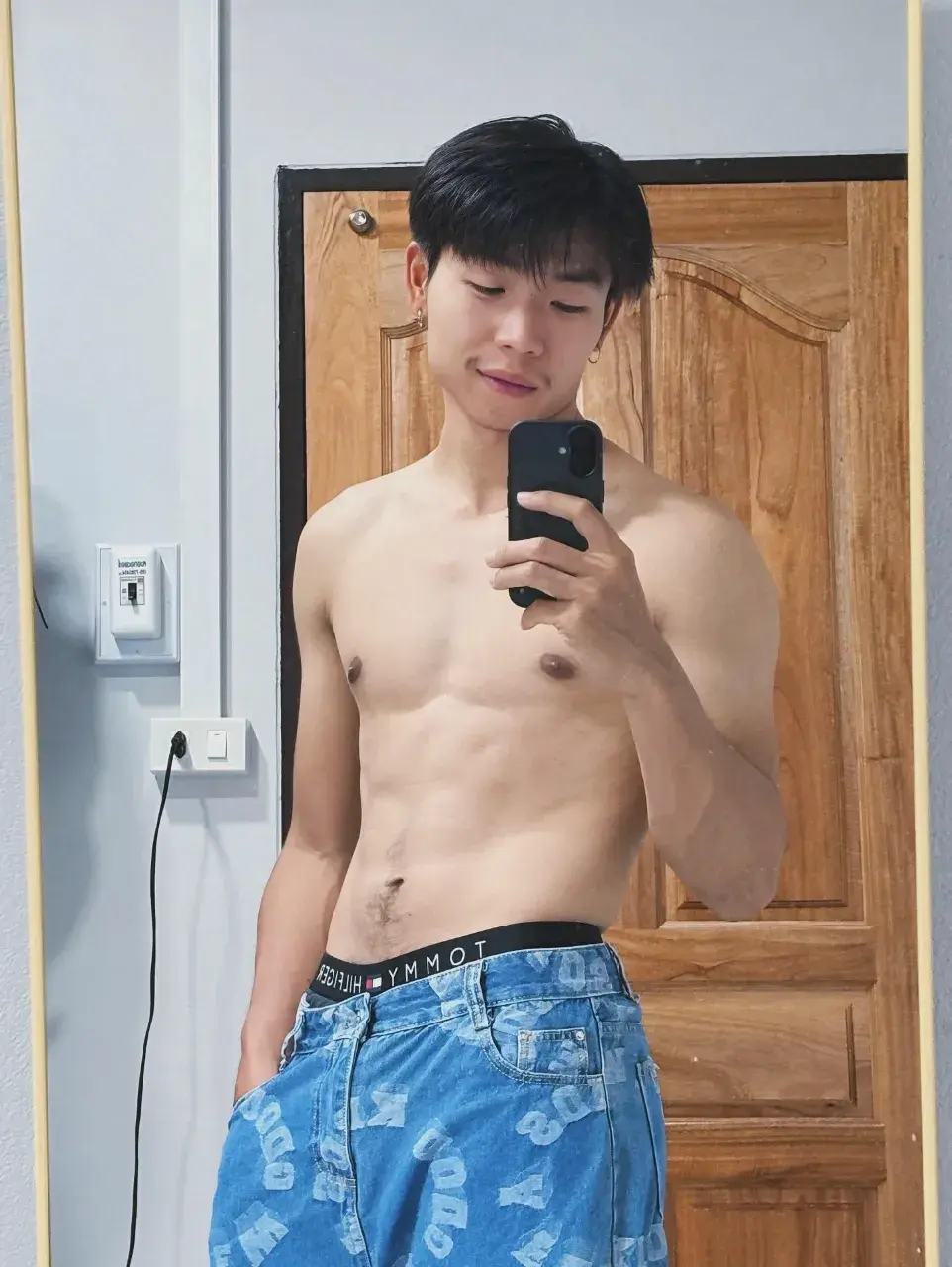 เอวพร้อมลั้น