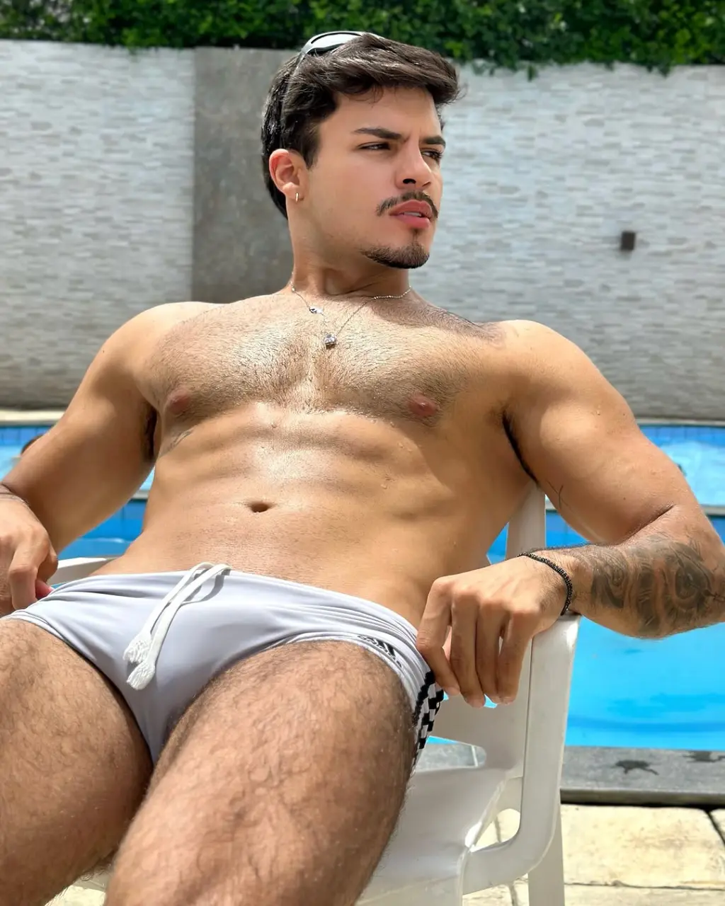 Cool GUY : Júnior Soares