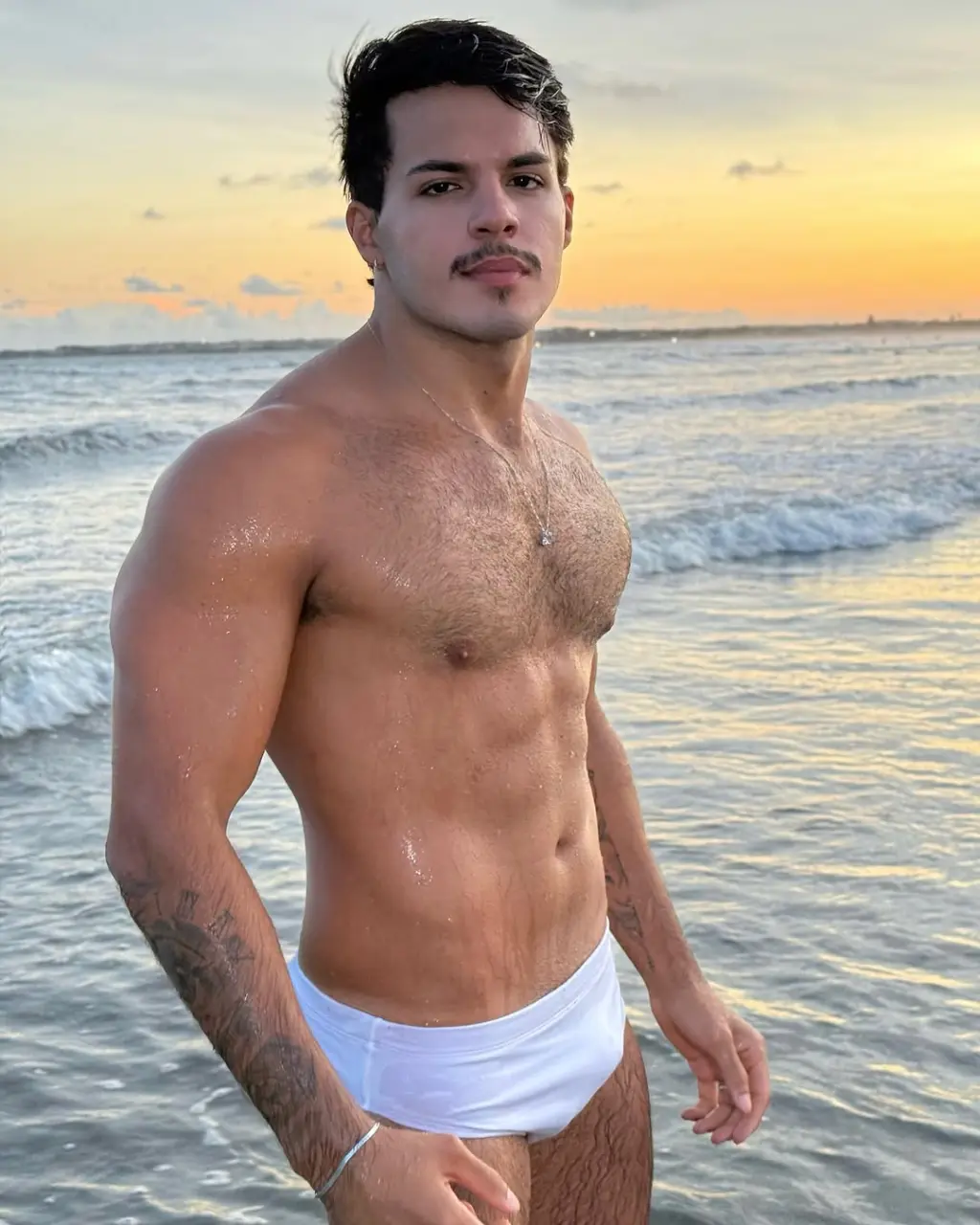 Cool GUY : Júnior Soares