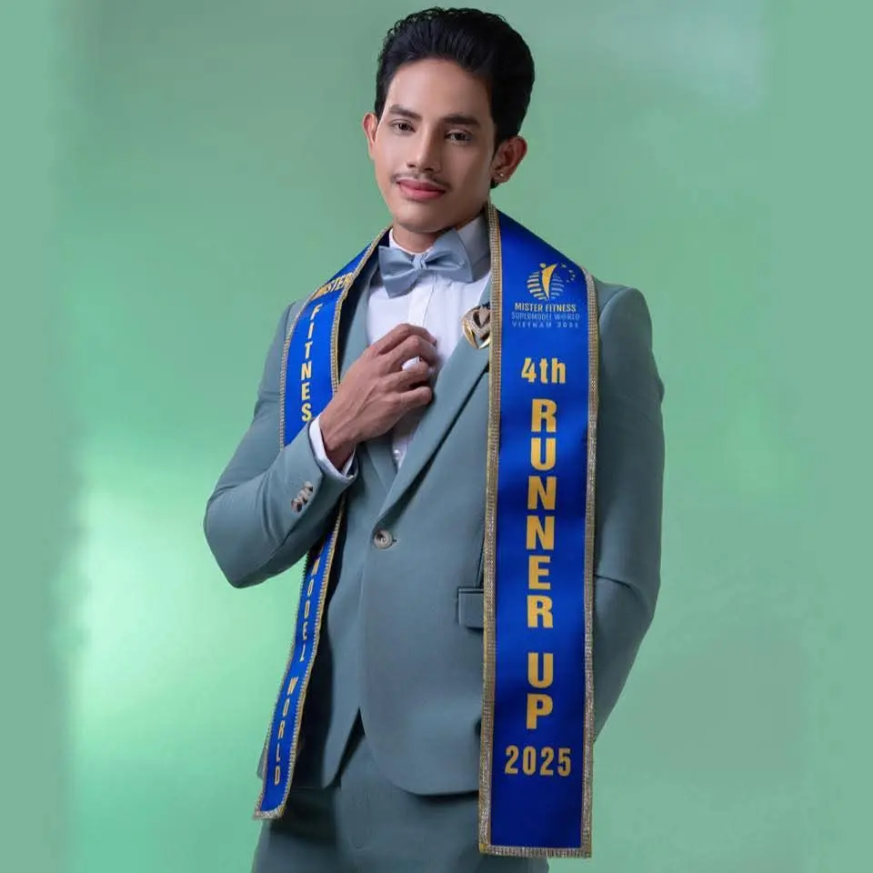 นายเเบบหนุ่มเขมร