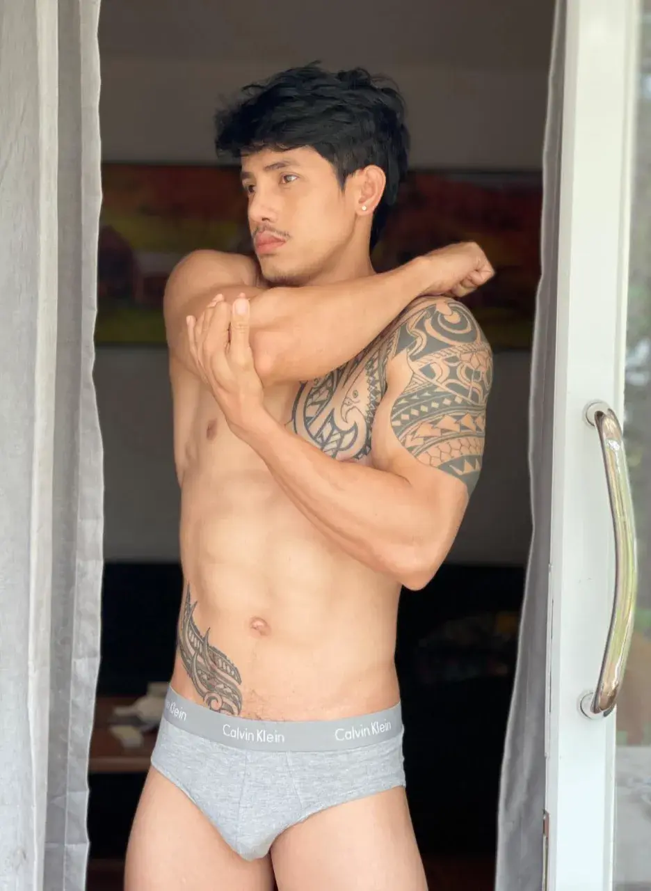 นายเเบบหนุ่มเขมร