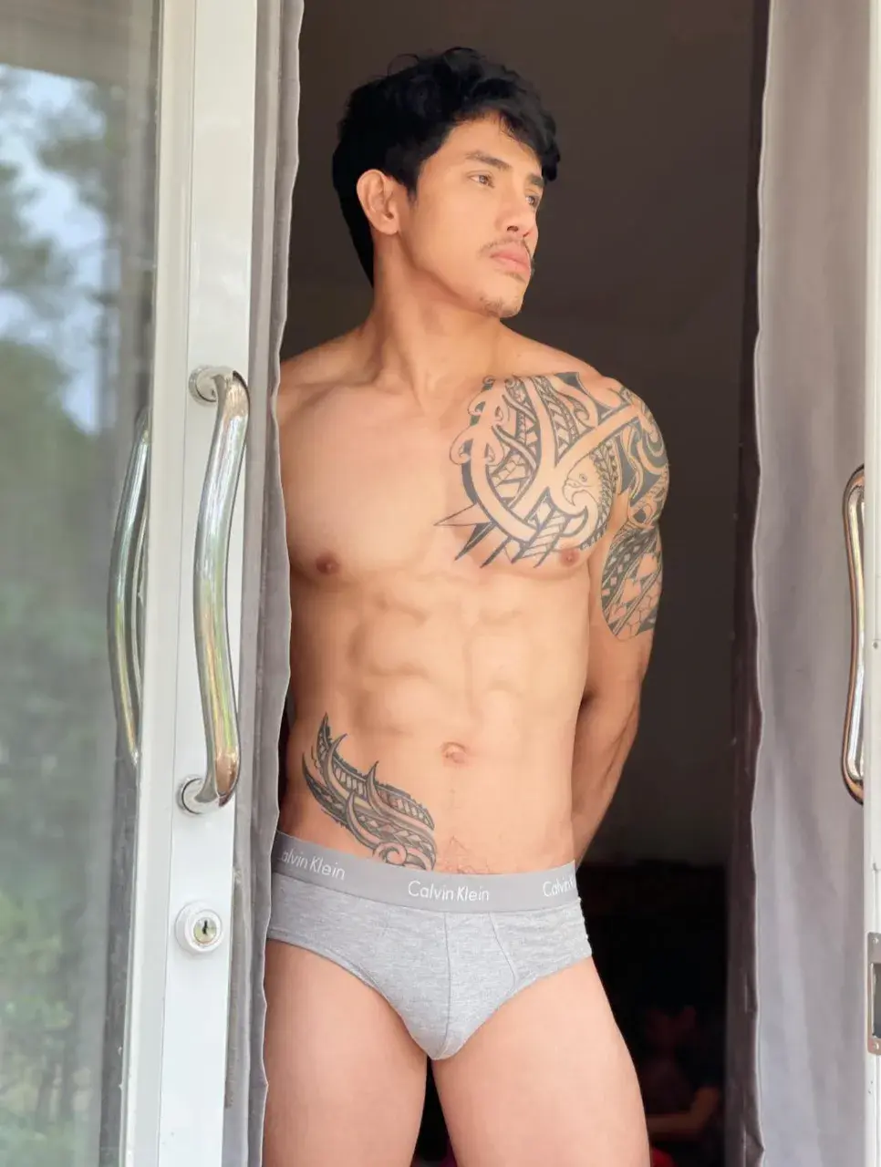 นายเเบบหนุ่มเขมร