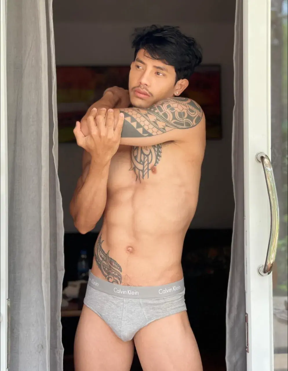 นายเเบบหนุ่มเขมร