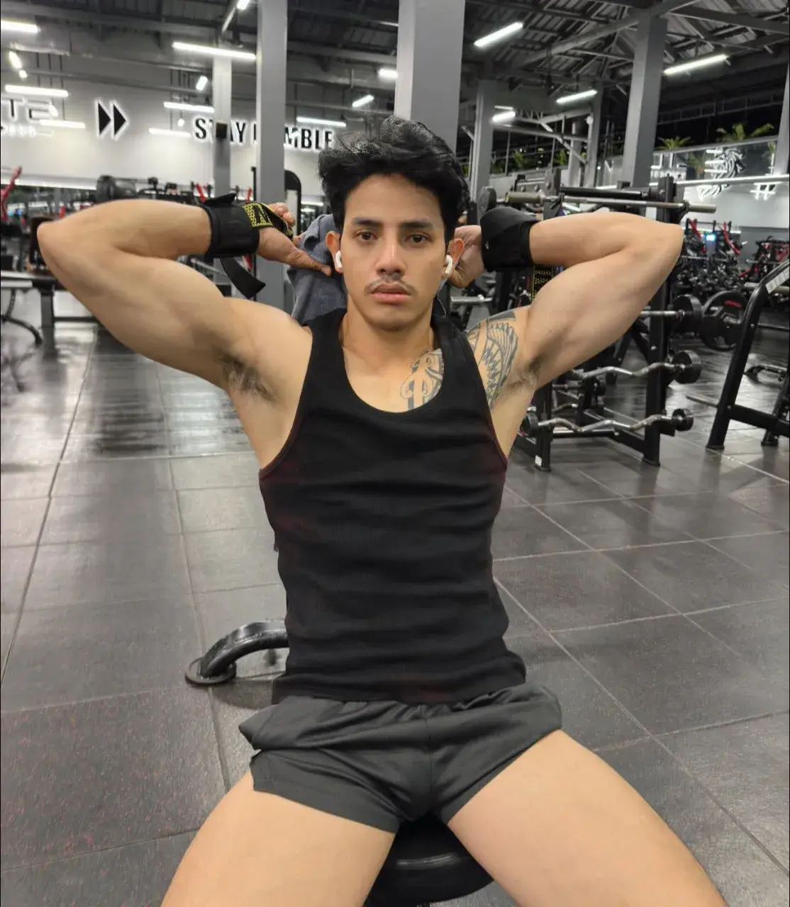 นายเเบบหนุ่มเขมร