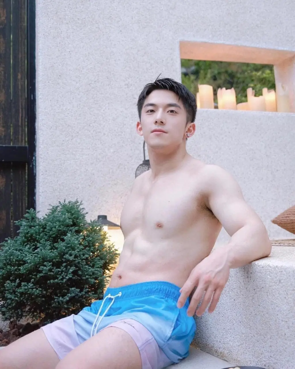 ถอดโชว์เรือนร่าง 2940