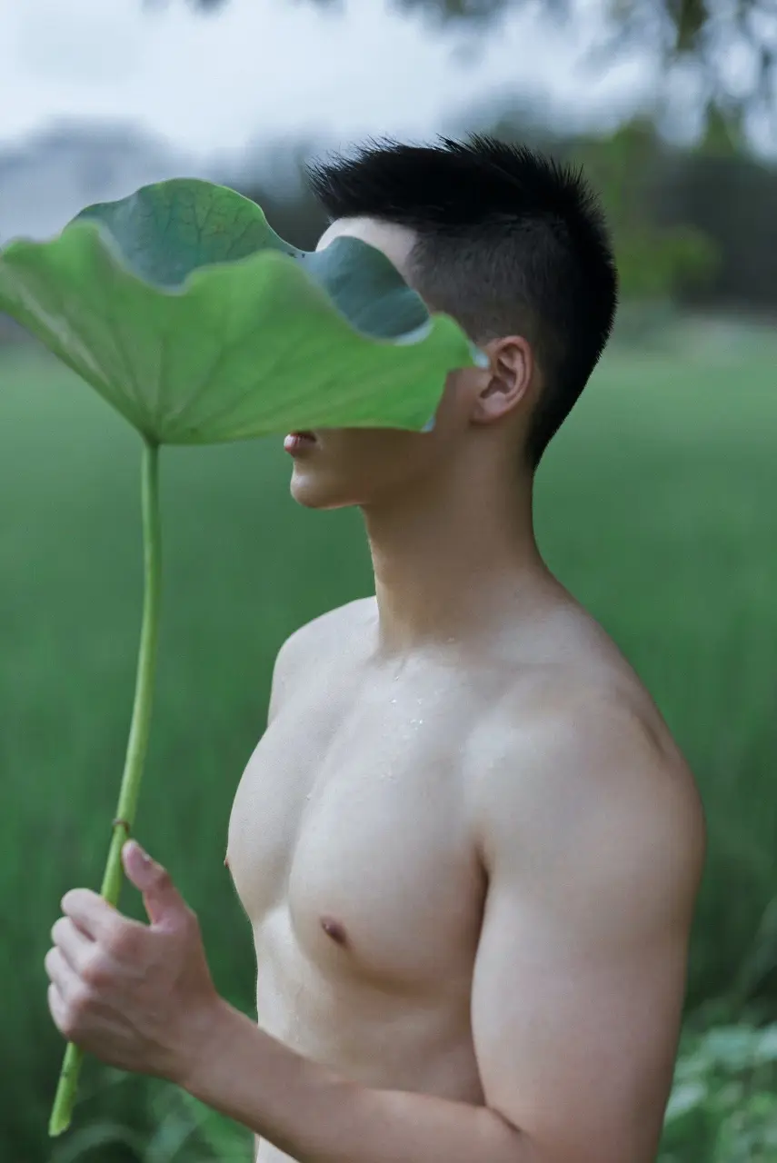 ถอดโชว์เรือนร่าง 2940