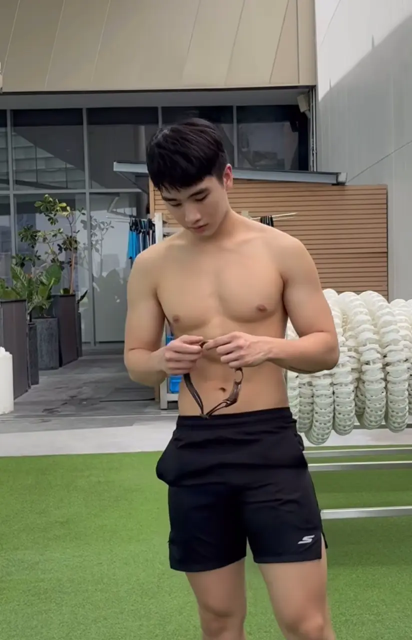 เทรนเนอร์หล่อบอกต่อ