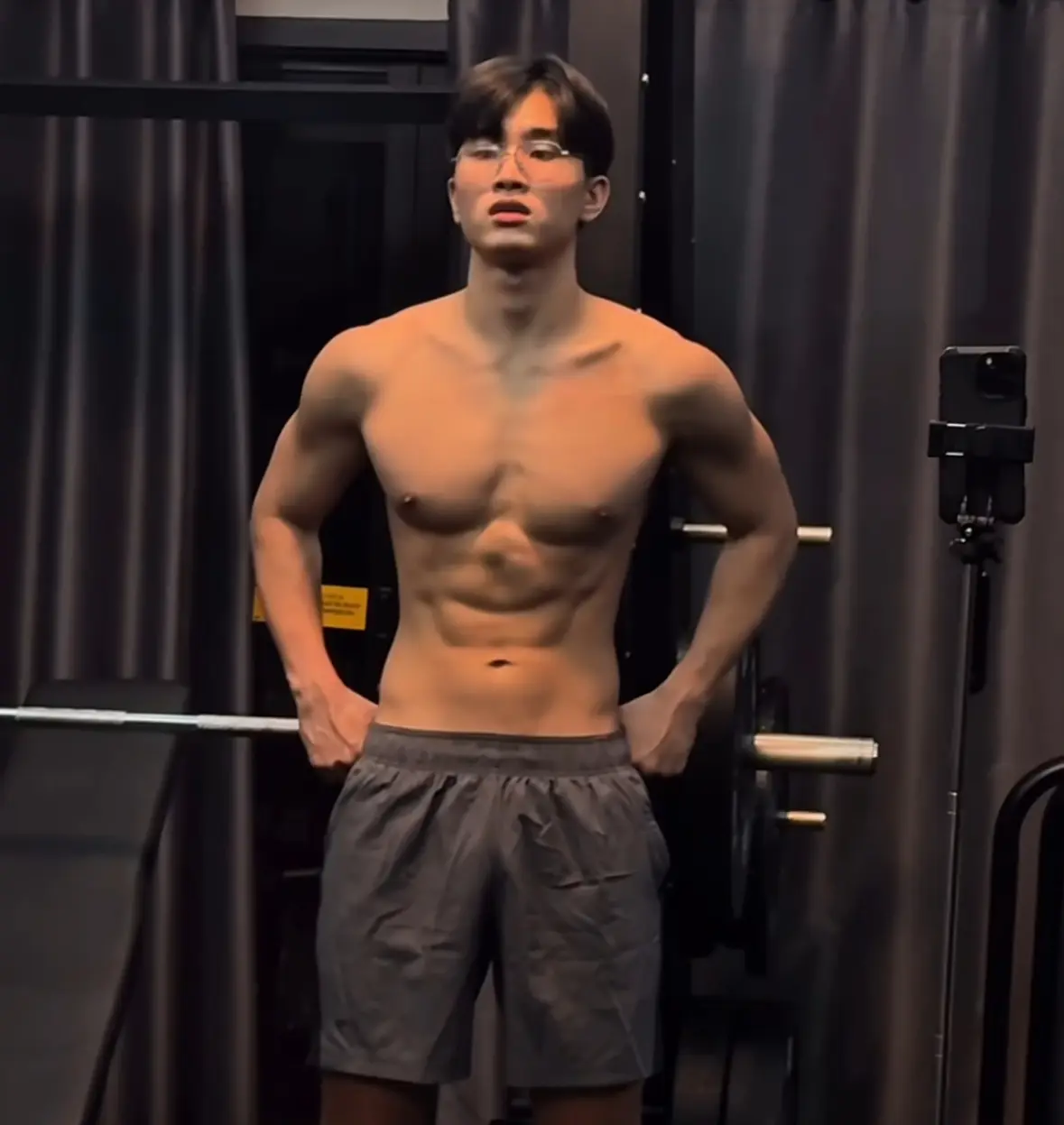 เทรนเนอร์หล่อบอกต่อ