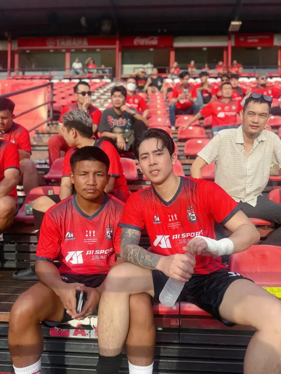 น้ำมาแตะแตกกก