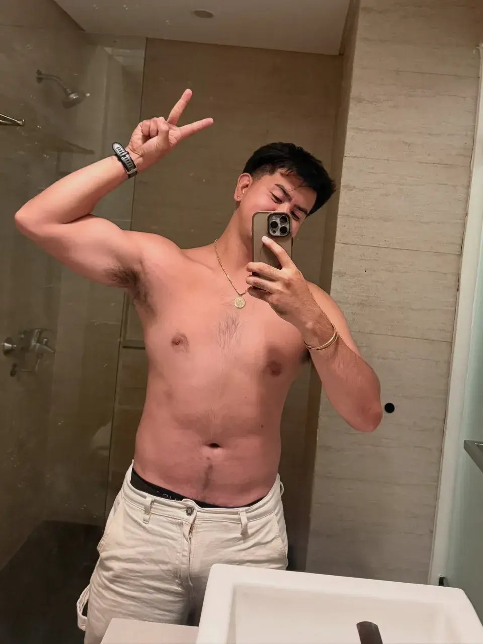 น้ำมาแตะแตกกก