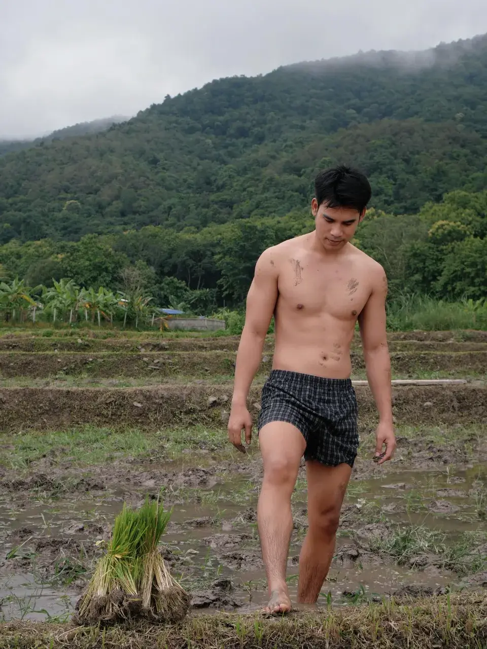 อย่ามองเด่วน้องจะท้องไม่รู้ตัว