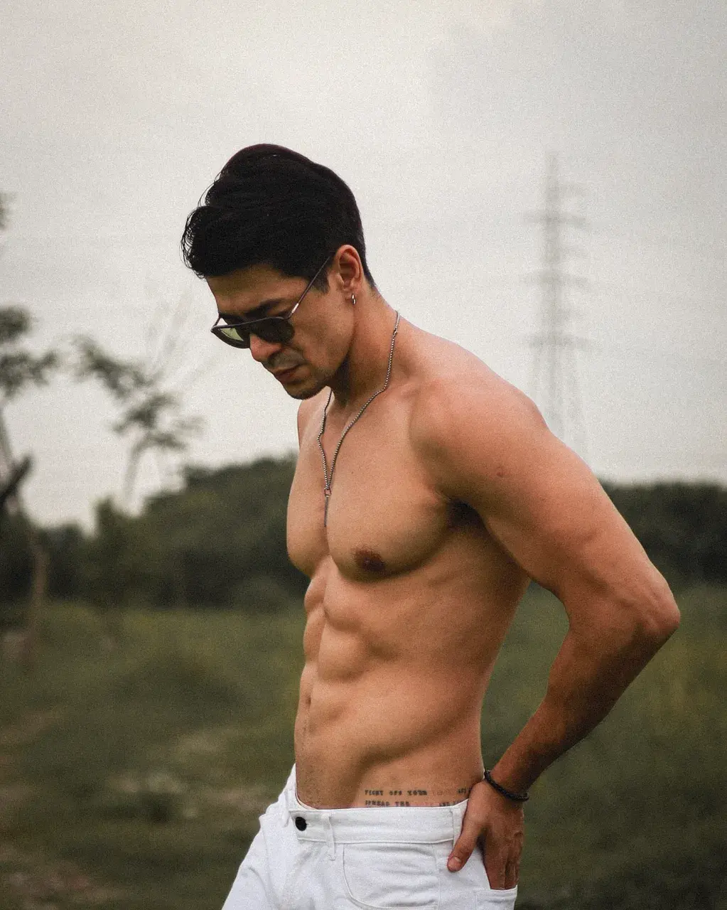 อย่ามองเด่วน้องจะท้องไม่รู้ตัว
