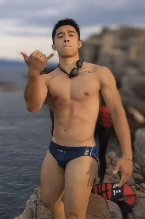 Picked up from Asian Guys In Speedo Style Swimwear