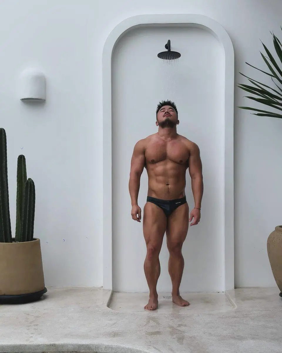 Picked up from Asian Guys In Speedo Style Swimwear