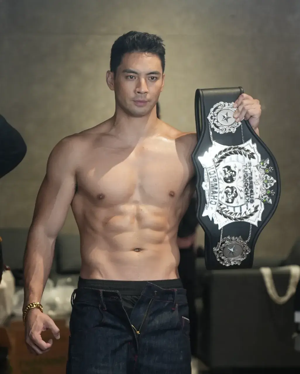 แด๊ดดดดดุจัง