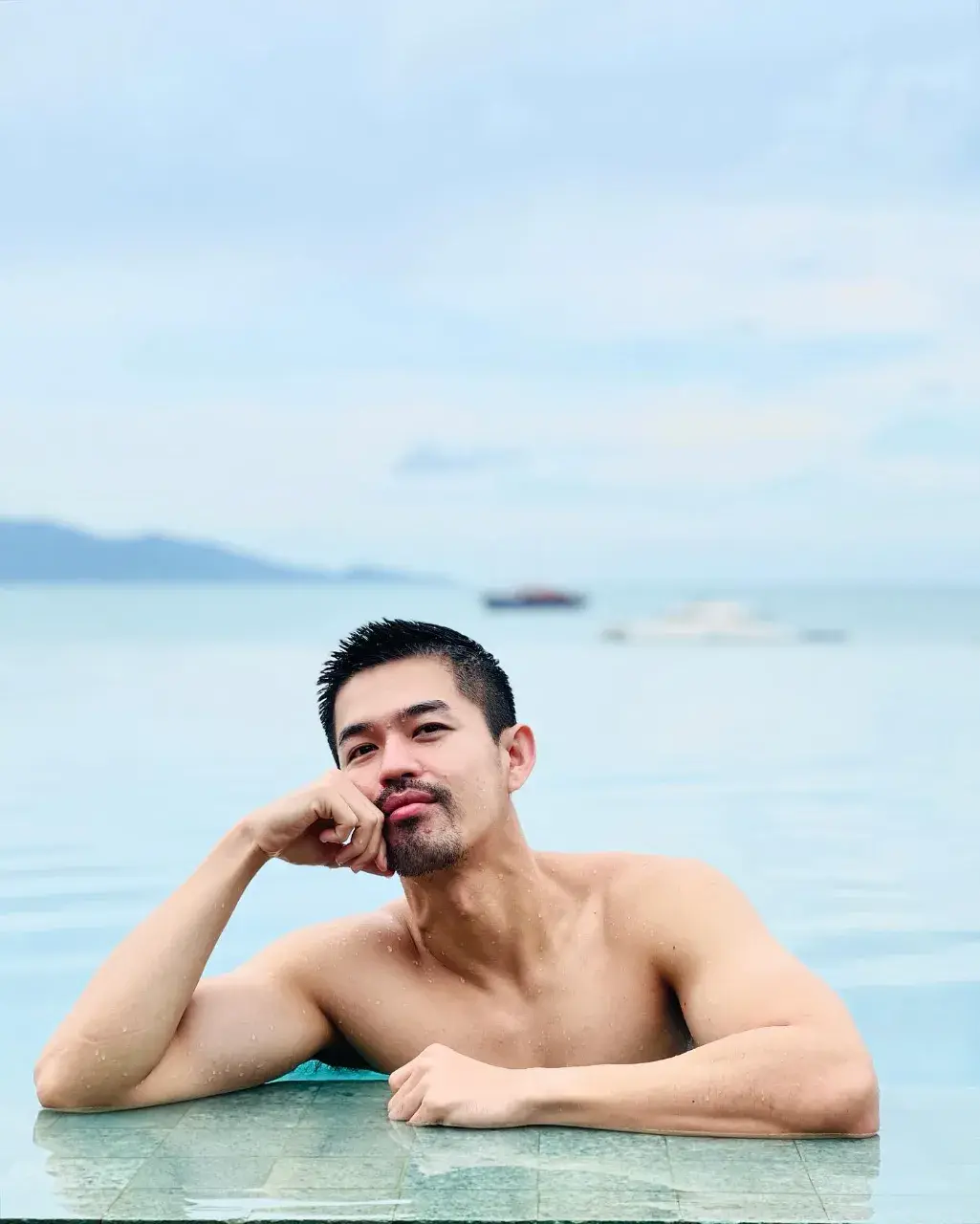 เสวหนวดเฮียตง