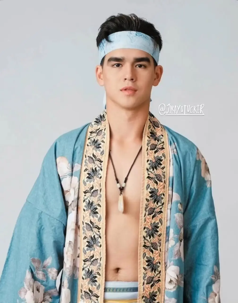 Cool and cute guy : Jirayu Jack Tucker 2