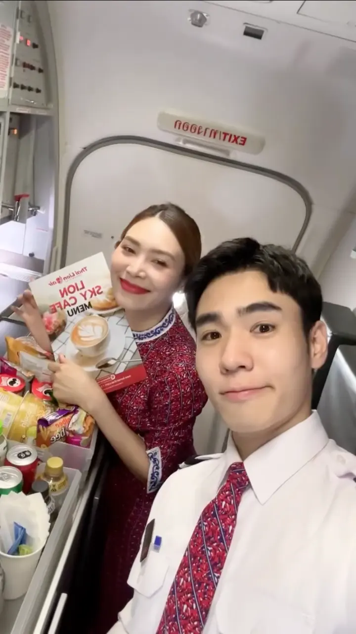 Flight attendant : Np.npr