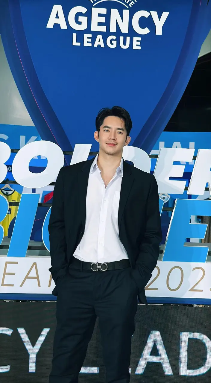 Financial Planner : Narapong Noukaew