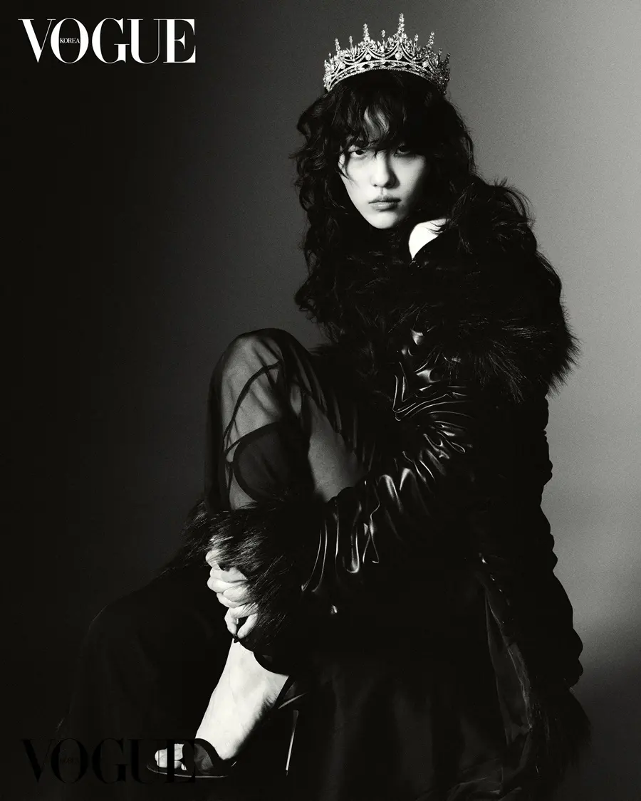 Song Ah Woo, Junyeong Baek, Rosalieke Fuchs, Ella Dalton & Pierrick Gregoire @ VOGUE Korea July 2025