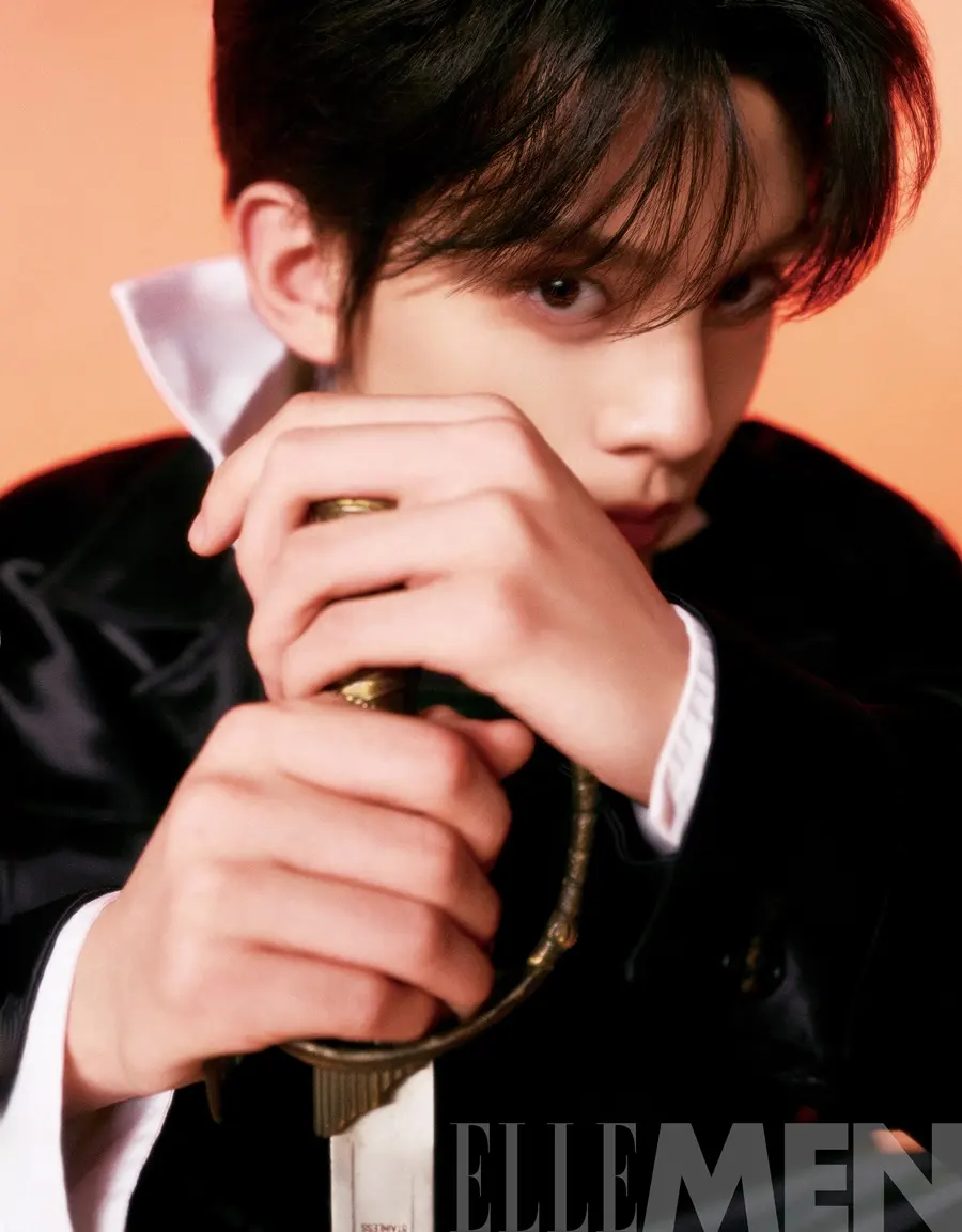 TOP landing boy @ ELLEMEN China May 2025