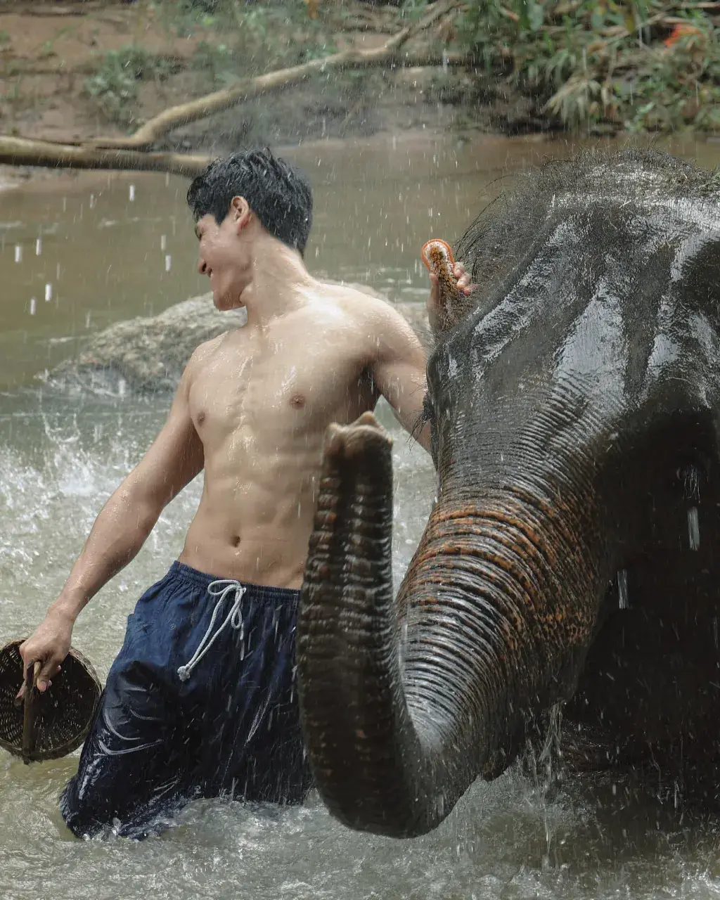 เห็นน้ำตกน้ำแตกแล้วเธอ