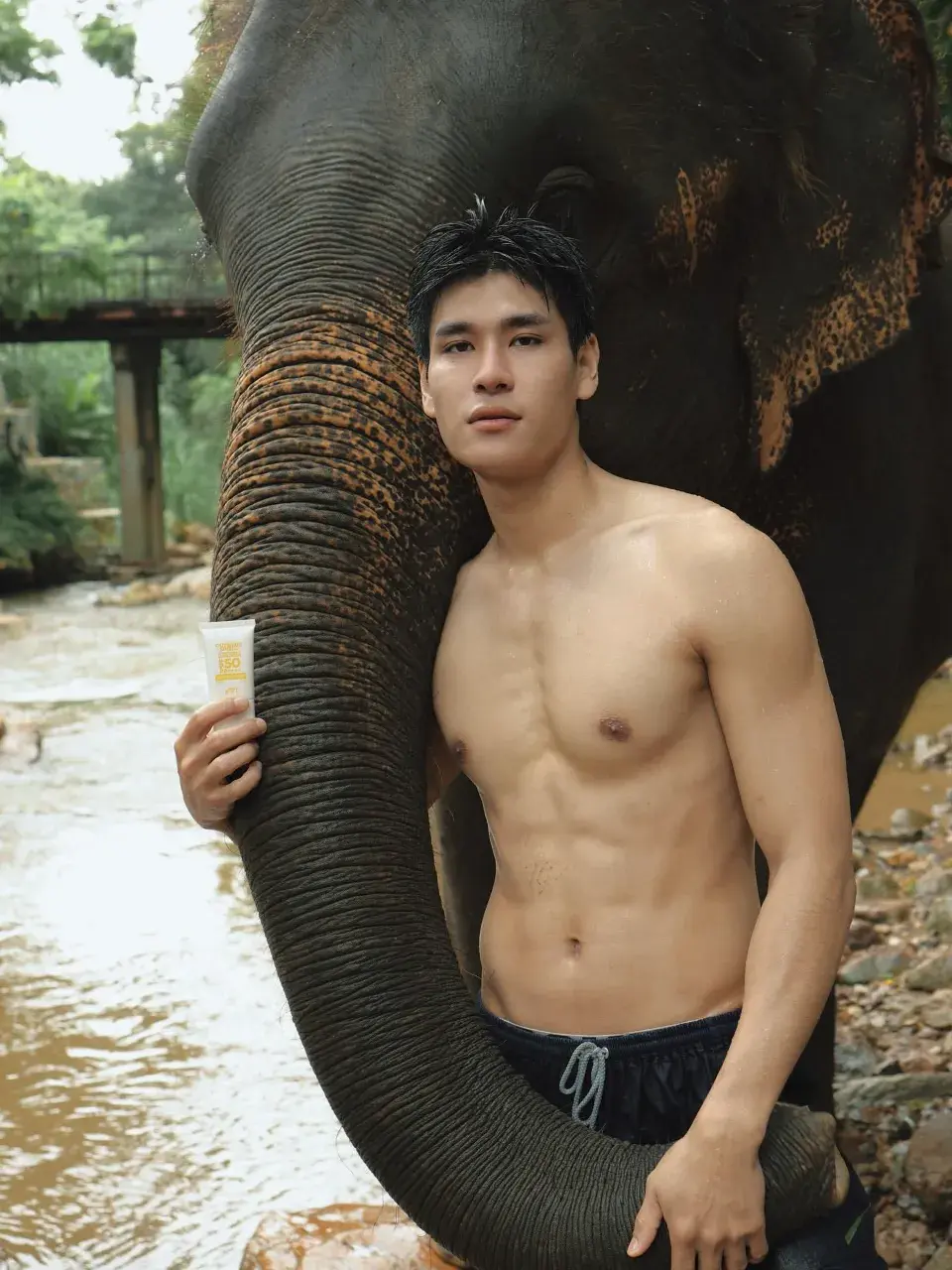 เห็นน้ำตกน้ำแตกแล้วเธอ