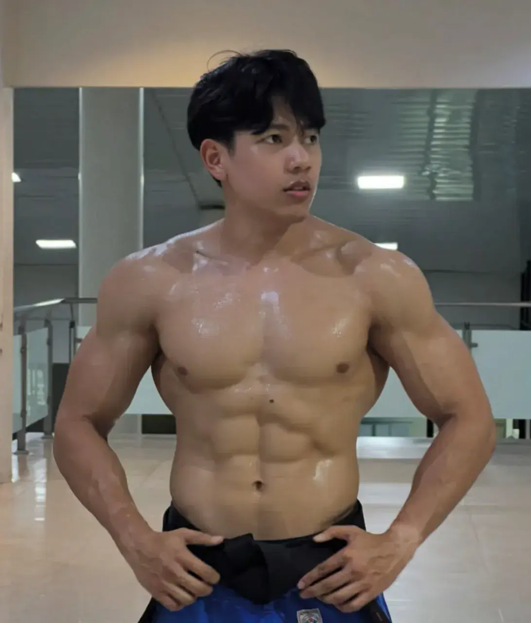 แฉะรอเธอ