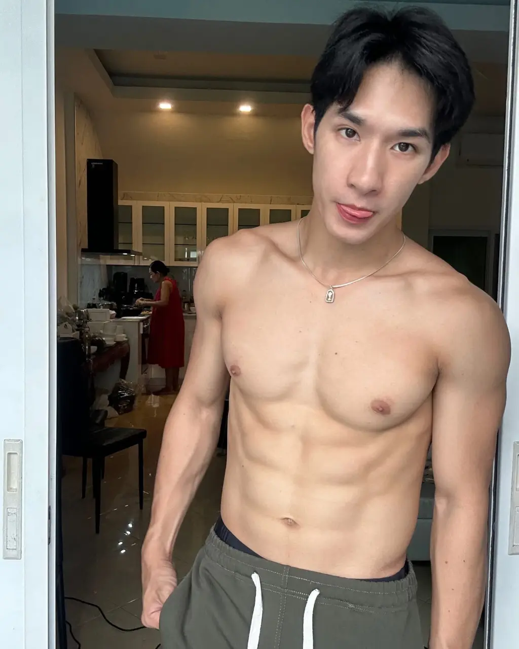ถอดโชว์เรือนร่าง 2943
