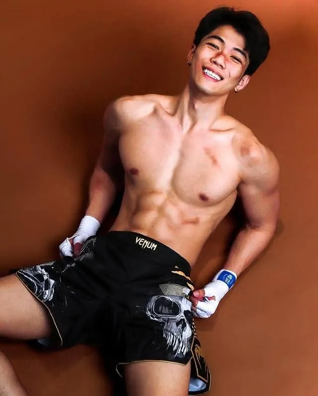 ถอดโชว์เรือนร่าง 2943