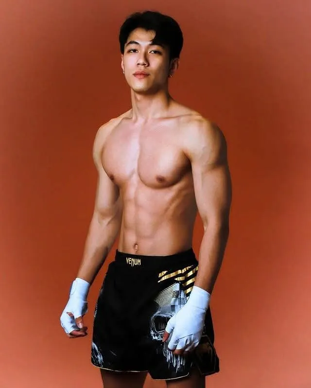 ถอดโชว์เรือนร่าง 2943