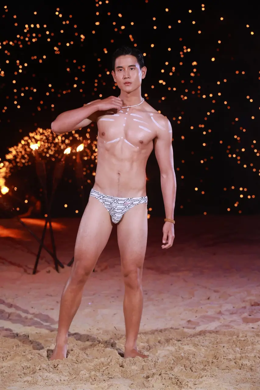 Mister International Thailand 2025 ชุดว่ายน้ำริมหาด