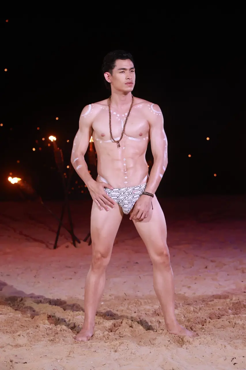 Mister International Thailand 2025 ชุดว่ายน้ำริมหาด