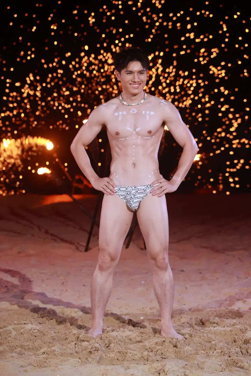 Mister International Thailand 2025 ชุดว่ายน้ำริมหาด