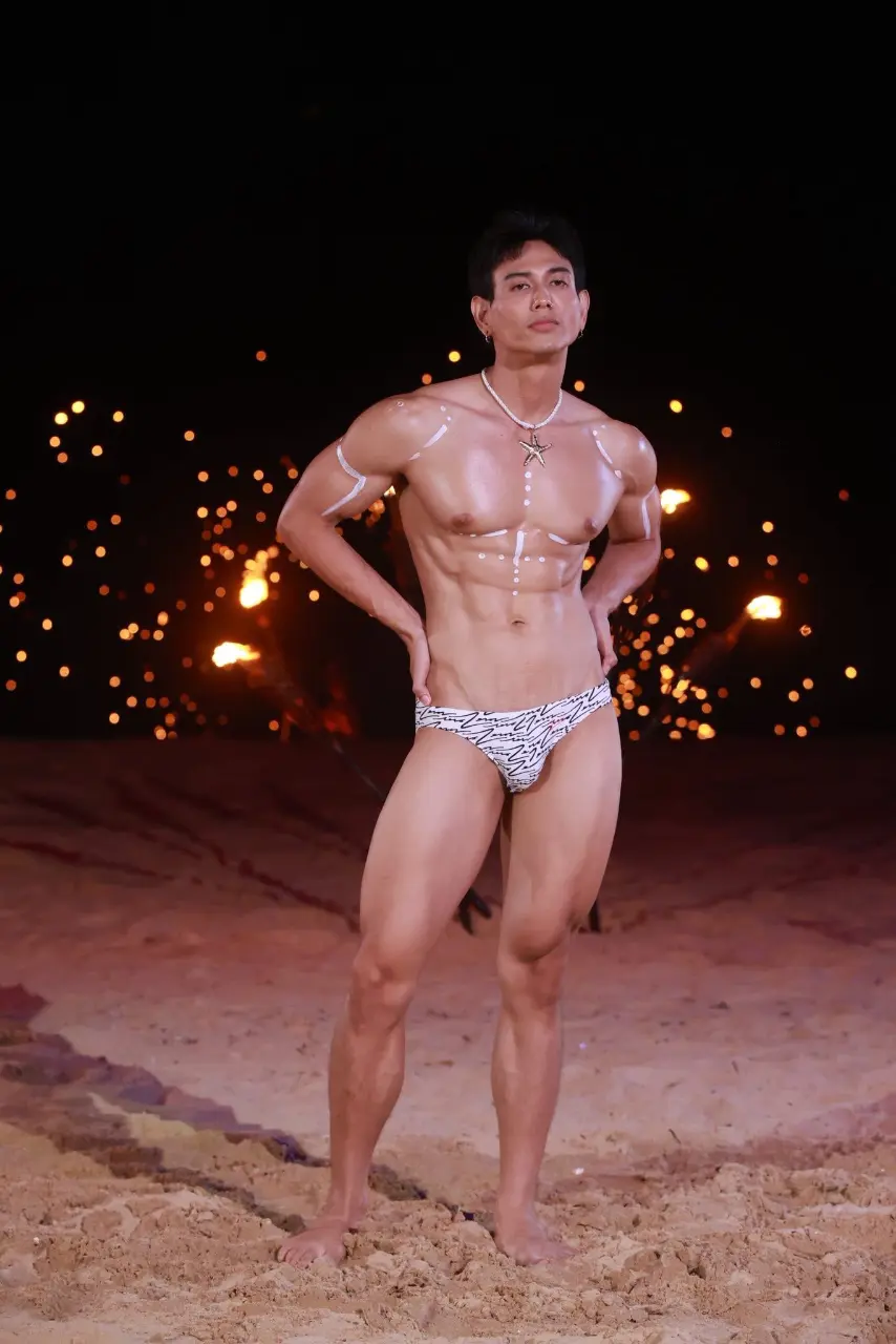 Mister International Thailand 2025 ชุดว่ายน้ำริมหาด